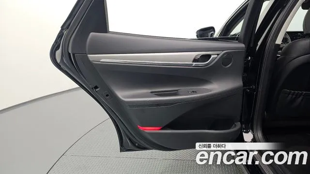 Hyundai Grandeur New — Фото автомобиля 14