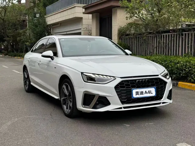 Audi A4L — Фото автомобиля 3