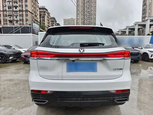 Changan CS75 — Фото автомобиля 5