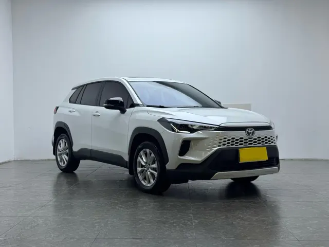 Toyota Corolla Cross — Фото автомобиля 3