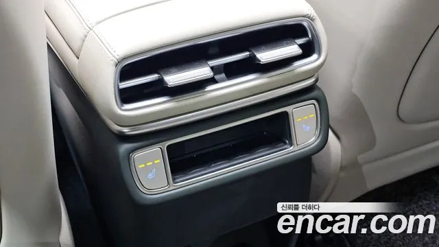 Genesis GV80 — Фото автомобиля 30
