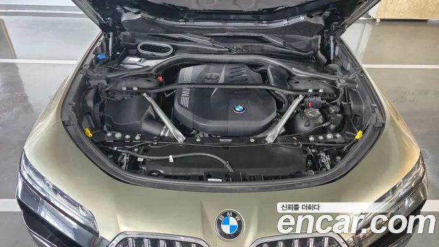 BMW 7-Series 7 серия (G70) 740i xDrive M Sport — Фото автомобиля 6