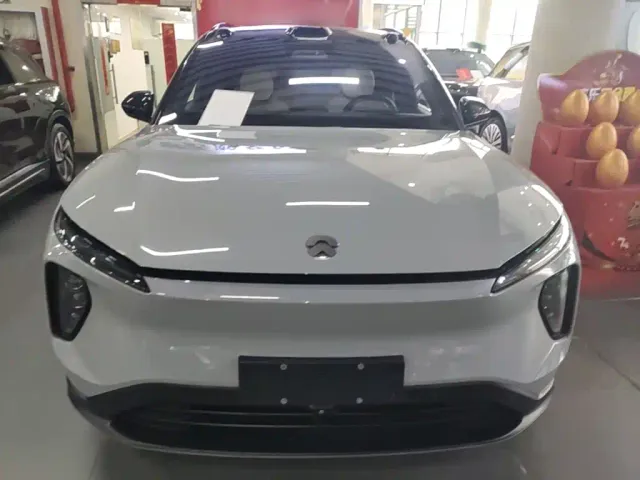 Nio ES6 — Фото автомобиля 2