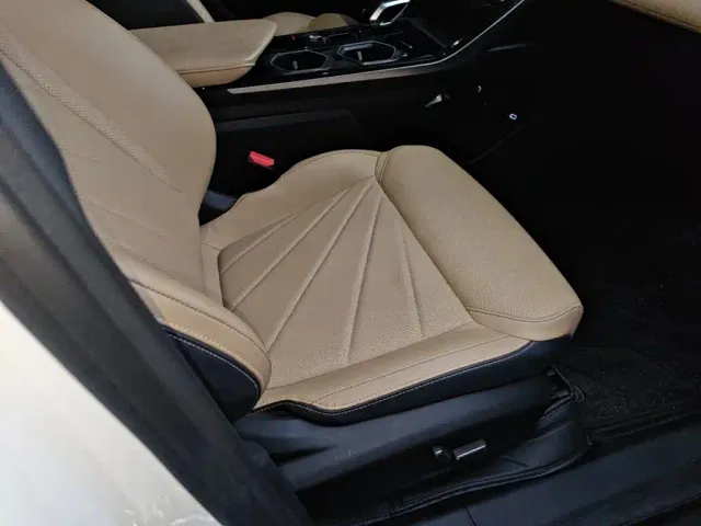 Geely Boyue L — Фото автомобиля 24