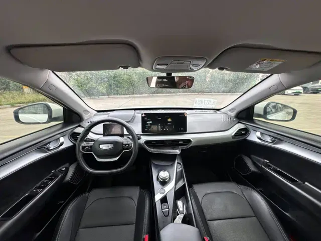 Geely Geometry A — Фото автомобиля 25