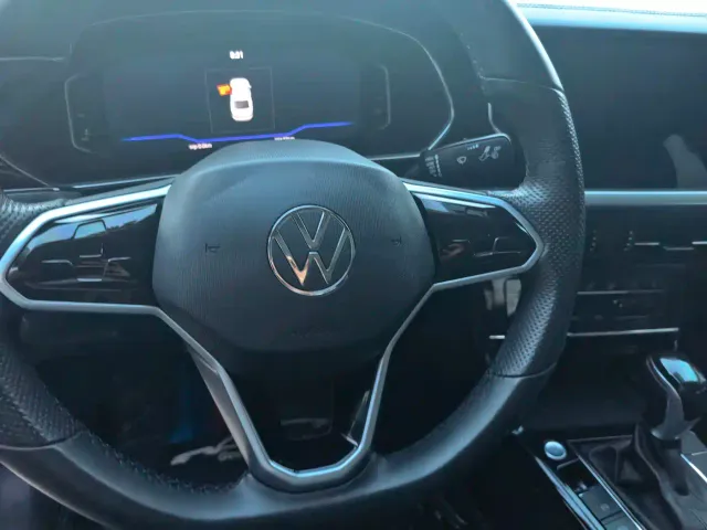 Volkswagen Passat — Фото автомобиля 5