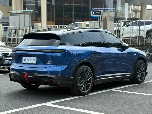 Nio ES6 — Фото автомобиля 7