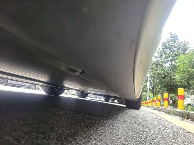 Tesla Model 3 — Фото автомобиля 21