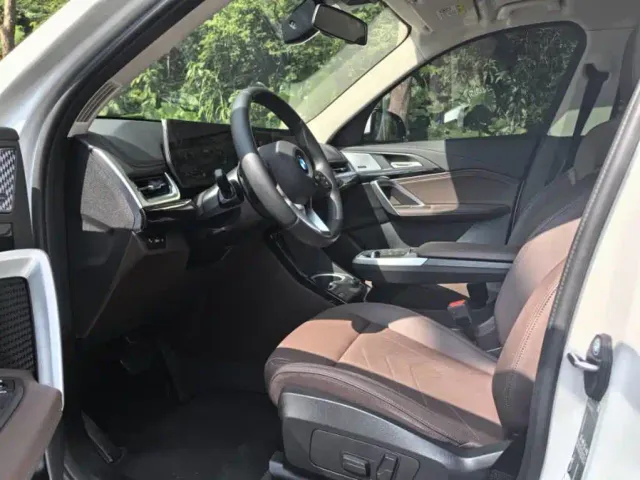 BMW X1 — Фото автомобиля 12