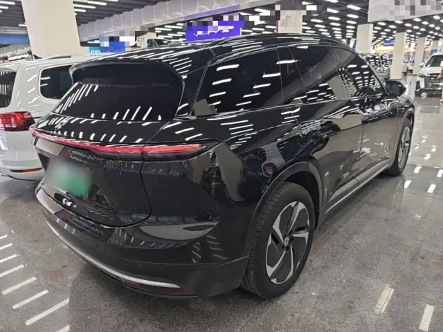 Nio ES6 — Фото автомобиля 6