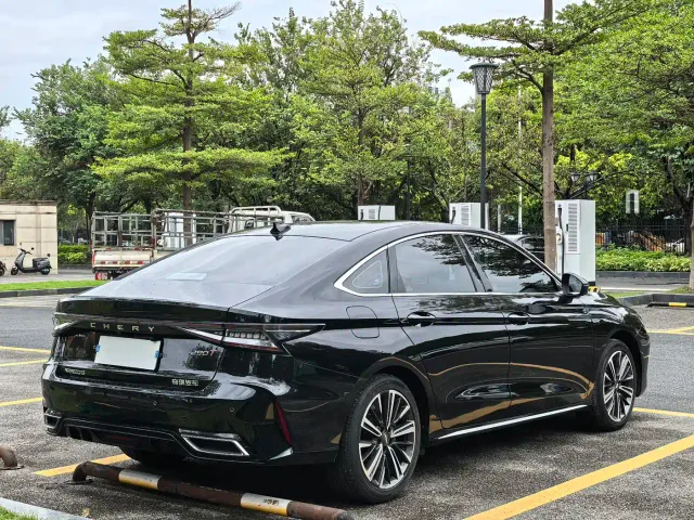 Chery Arrizo 8 — Фото автомобиля 4
