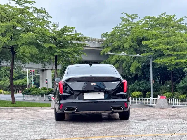 Cadillac CT4 — Фото автомобиля 5