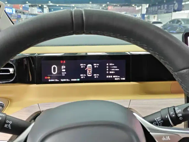 GAC Trumpchi E8 — Фото автомобиля 14