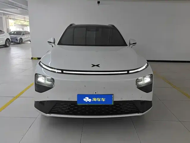 Xpeng G9 — Фото автомобиля 2
