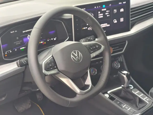 Volkswagen Sagitar — Фото автомобиля 12