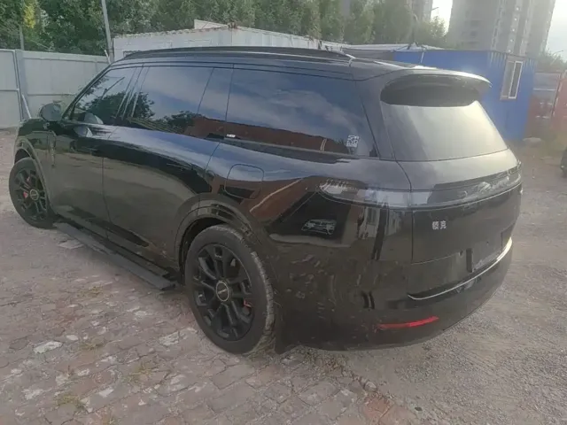Lynk & Co Lynk & Co 900 2025 2.0T Ultra — Фото автомобиля 7