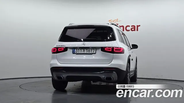 Mercedes-Benz GLB-Class — Фото автомобиля 4