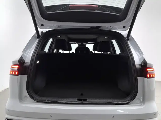 Geely Xingyue L — Фото автомобиля 16