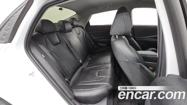 Hyundai Avante — Фото автомобиля 11