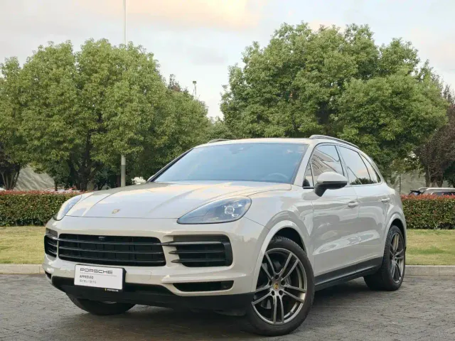 Фотография автомобиля — Porsche Cayenne