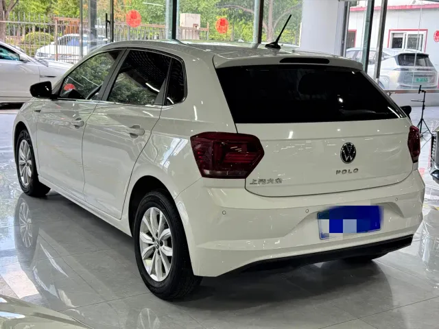 Volkswagen Polo — Фото автомобиля 5