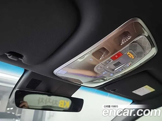 Genesis GV70 2.5T Бензин 2WD — Фото автомобиля 18