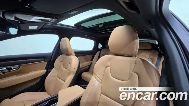 Volvo S90 — Фото автомобиля 18