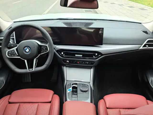 BMW i3 — Фото автомобиля 4