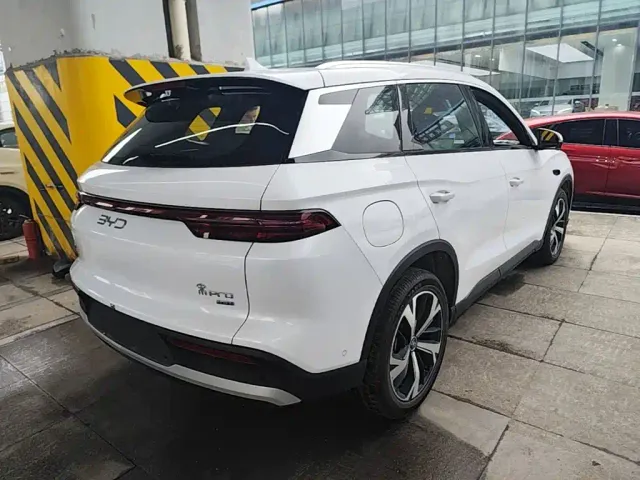 BYD Song Pro — Фото автомобиля 6