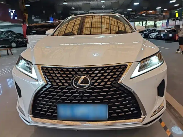 Lexus RX — Фото автомобиля 2