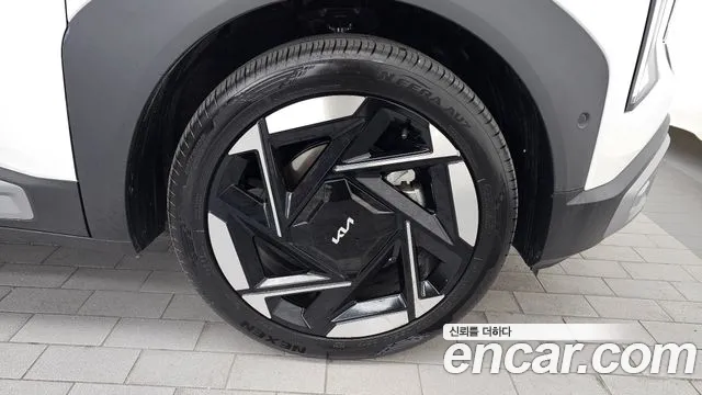 Kia Seltos — Фото автомобиля 6