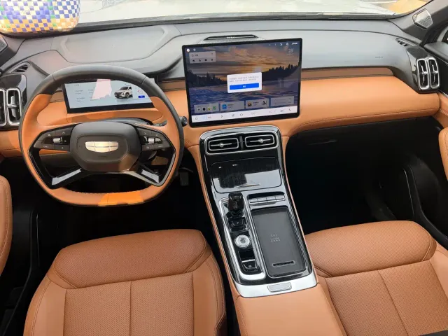 Geely Boyue L — Фото автомобиля 8