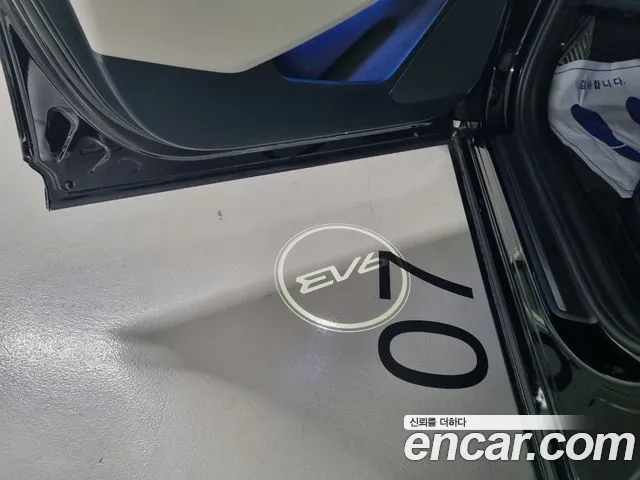 Kia EV6 New — Фото автомобиля 30