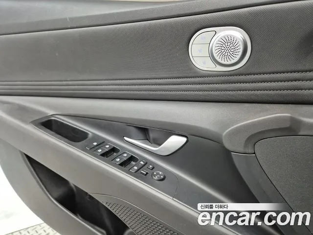 Hyundai Avante CN7 — Фото автомобиля 16