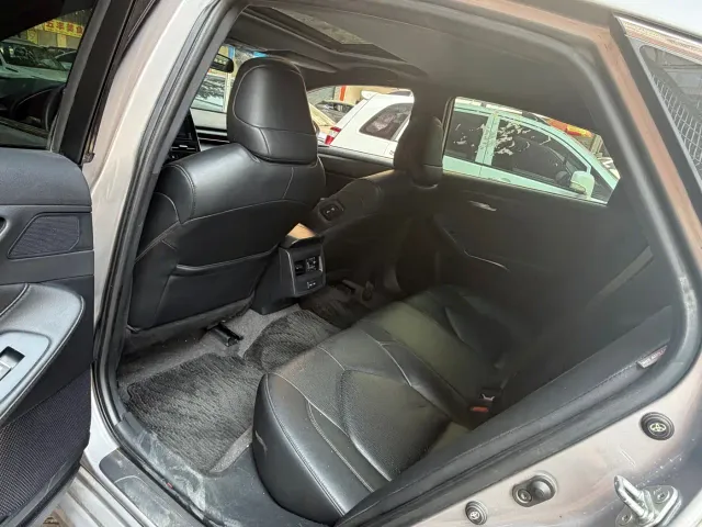 Toyota Avalon — Фото автомобиля 9