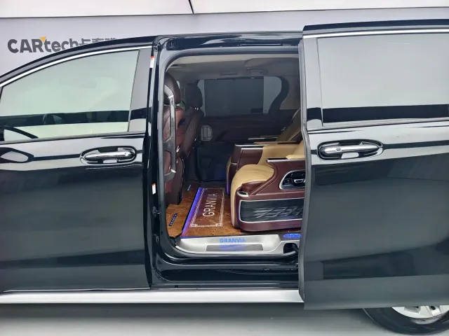 Toyota Granvia — Фото автомобиля 16