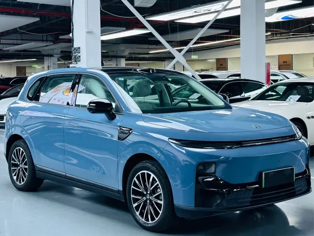 Leapmotor B10 — Фото автомобиля 3