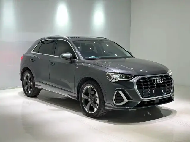 Audi Q3 — Фото автомобиля 3