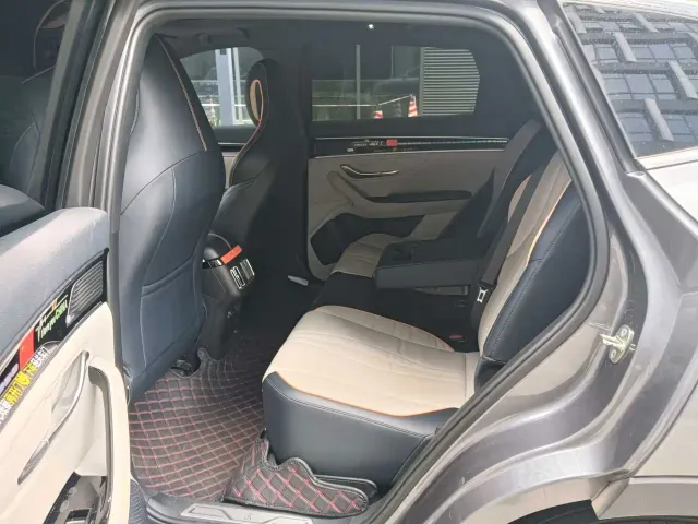 BYD Song PLUS — Фото автомобиля 12