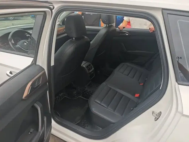 Volkswagen Tharu — Фото автомобиля 16