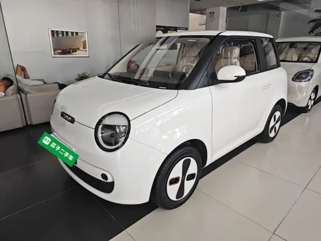 Фотография автомобиля — Changan Lumin