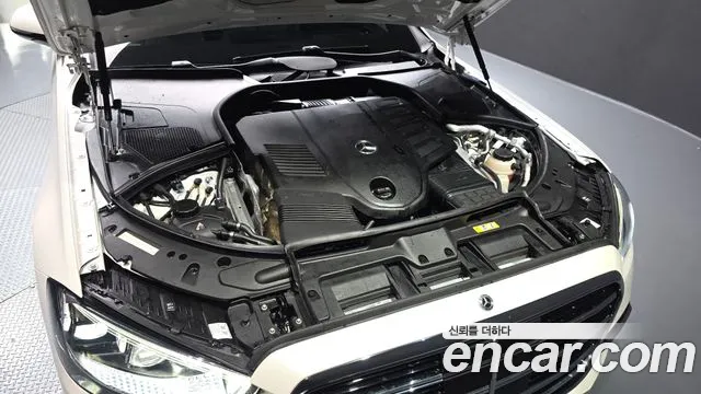 Mercedes-Benz S-Class W223 — Фото автомобиля 9