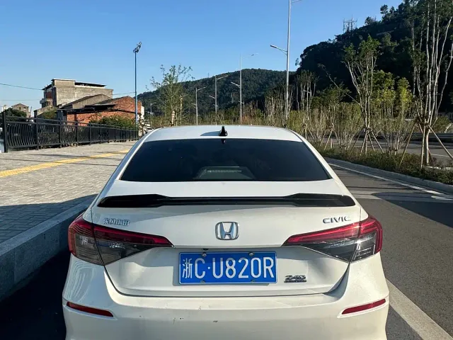 Honda Civic — Фото автомобиля 4