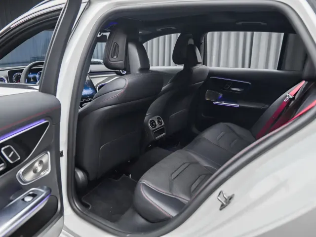 Mercedes-Benz C-Class AMG — Фото автомобиля 9