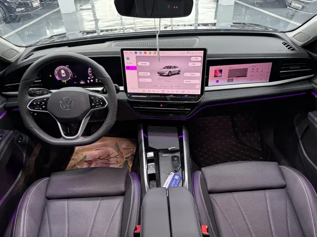 Volkswagen Passat 2025 Model Pro 380TSI Starlight Dragon Edition — Фото автомобиля 6