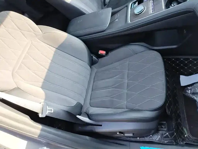 Geely Xingyue L — Фото автомобиля 24