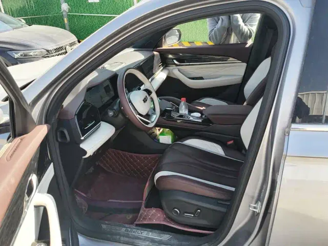 Geely Xingyue L — Фото автомобиля 9