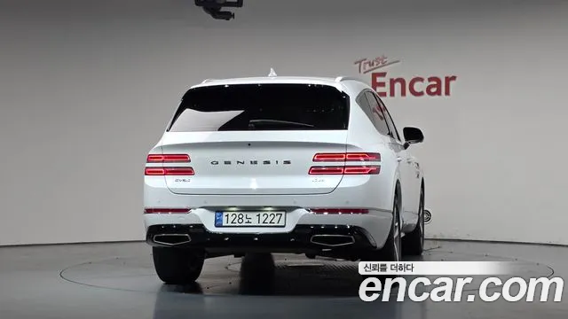 Genesis GV80 2.5T Бензин AWD — Фото автомобиля 3