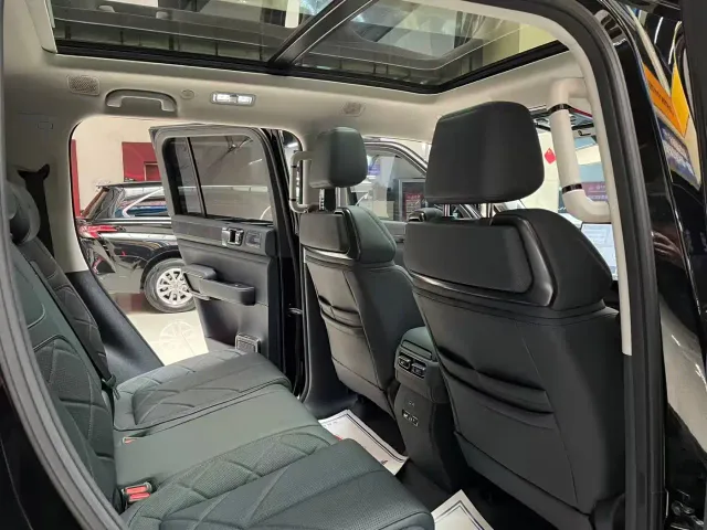 BYD FangChengBao Leopard 5 — Фото автомобиля 14