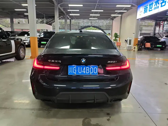 BMW 3 Series — Фото автомобиля 8